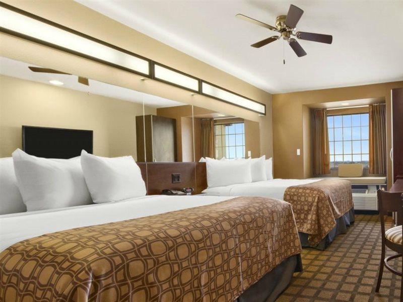 Microtel Inn & Suites By Wyndham Buda Austin South Exterior foto